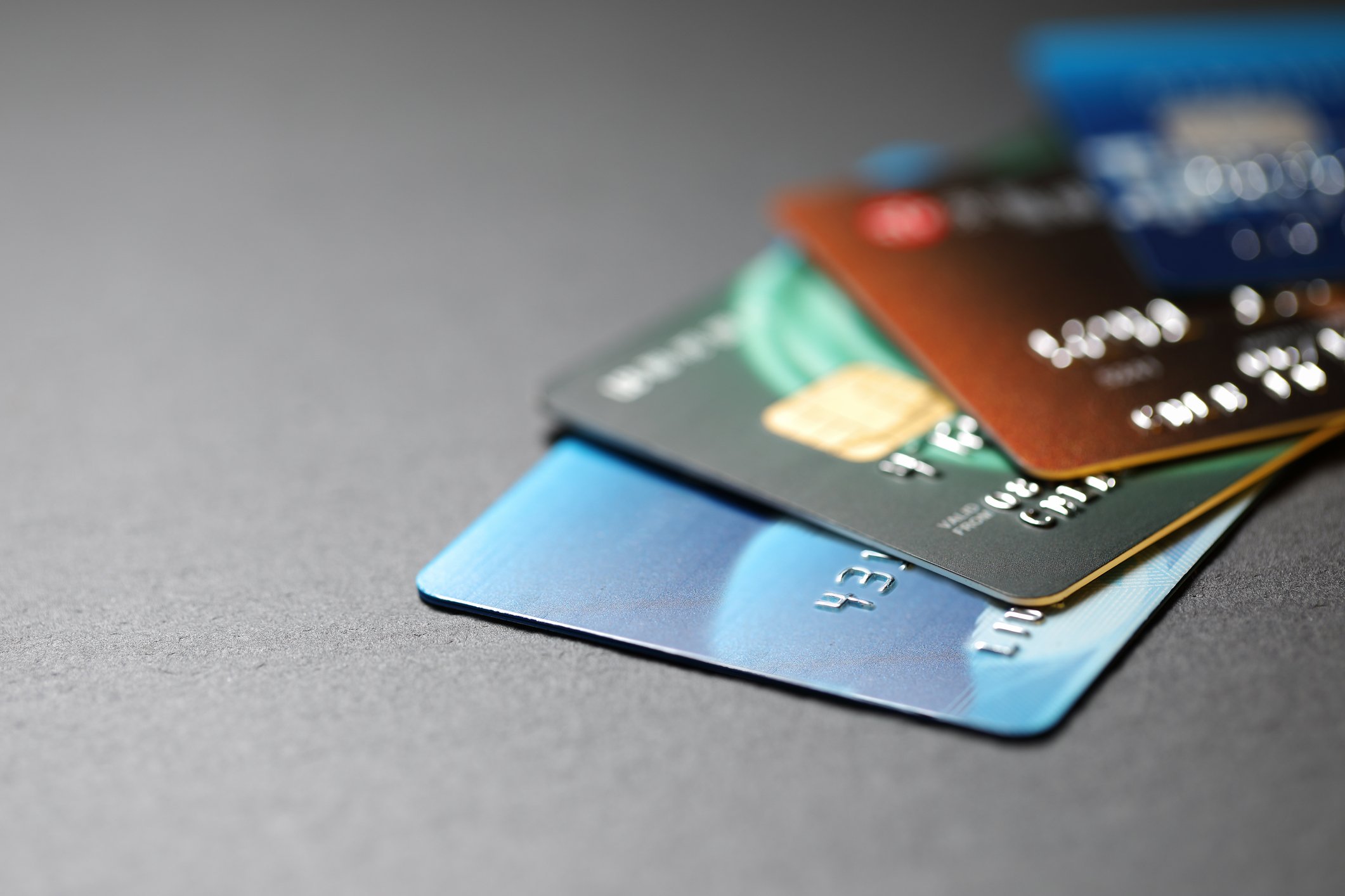 ¿Cómo funcionan los intereses de las tarjetas de crédito?